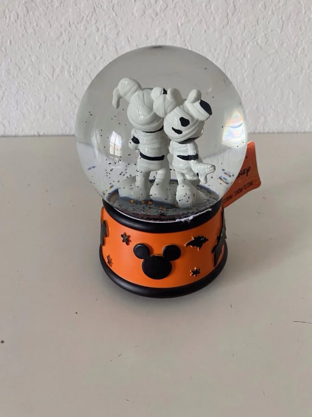 Disney Mickey And Minnie Musical Snow Globe‎ Happy HALLOWEEN MUMMY Costume NEW